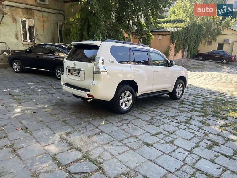 Внедорожник / Кроссовер Toyota Land Cruiser Prado 2011 в Одессе фото 3 Внедорожник / Кроссовер Toyota Land Cruiser Prado 2011 в Одессе