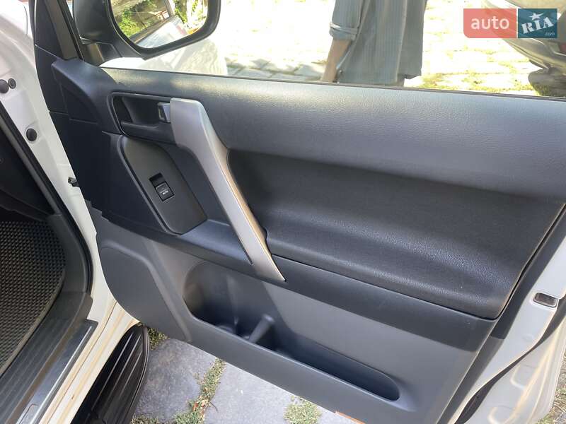 Внедорожник / Кроссовер Toyota Land Cruiser Prado 2011 в Одессе фото 19 Внедорожник / Кроссовер Toyota Land Cruiser Prado 2011 в Одессе