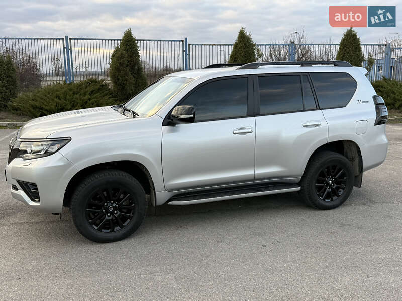 Внедорожник / Кроссовер Toyota Land Cruiser Prado 2021 в Новомосковске