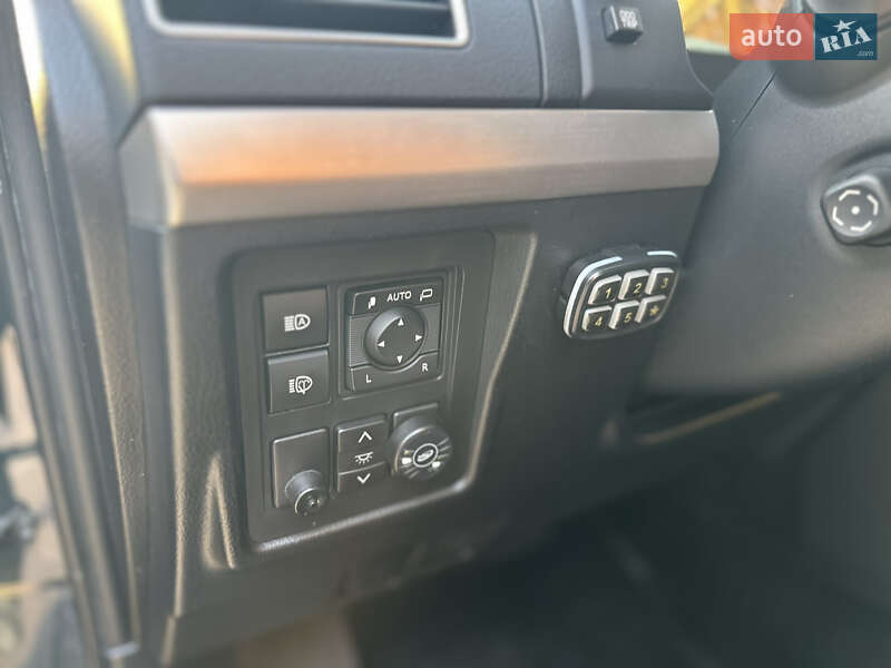 Внедорожник / Кроссовер Toyota Land Cruiser Prado 2018 в Киеве