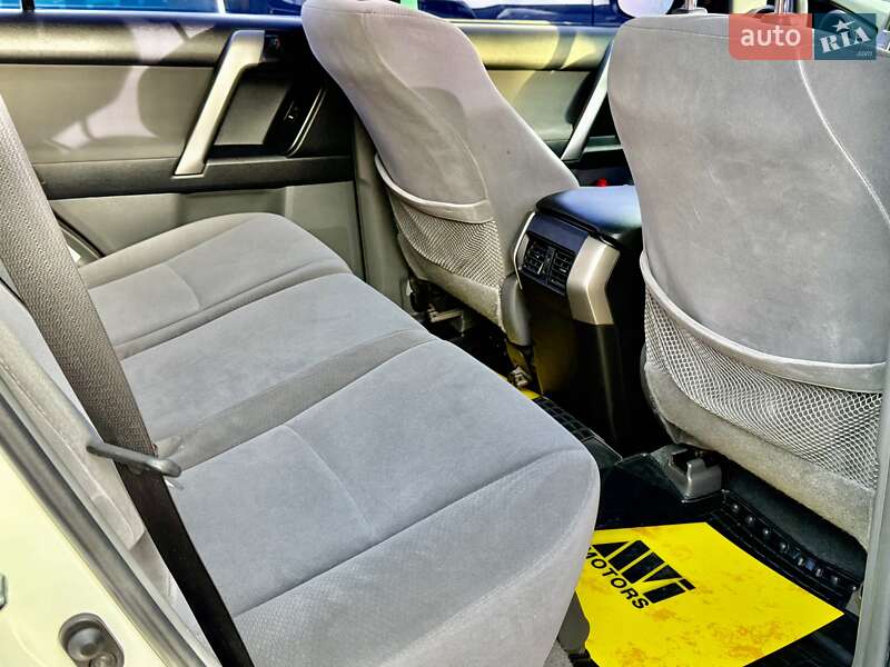 Внедорожник / Кроссовер Toyota Land Cruiser Prado 2013 в Киеве фото 60 Внедорожник / Кроссовер Toyota Land Cruiser Prado 2013 в Киеве