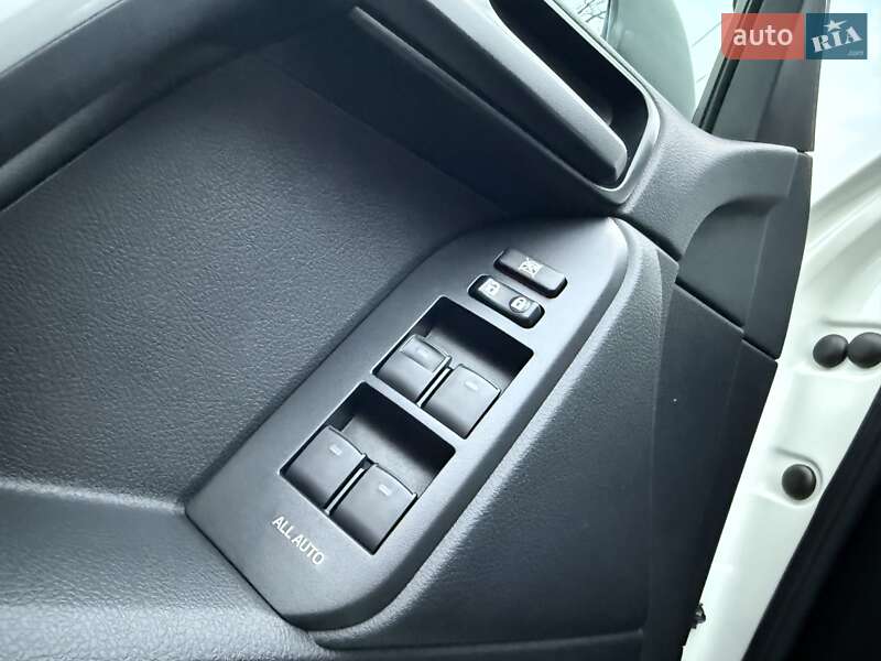 Внедорожник / Кроссовер Toyota Land Cruiser Prado 2019 в Виннице фото 64 Внедорожник / Кроссовер Toyota Land Cruiser Prado 2019 в Виннице