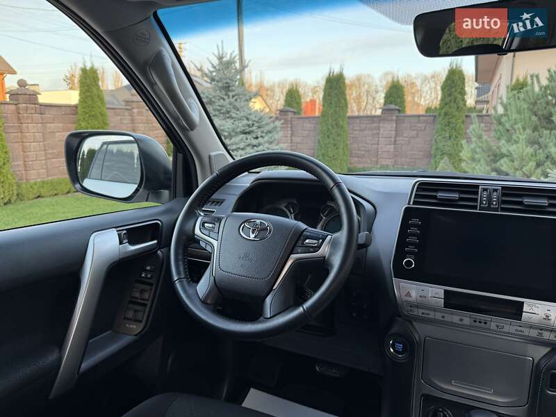 Внедорожник / Кроссовер Toyota Land Cruiser Prado 2022 в Ровно фото 25 Внедорожник / Кроссовер Toyota Land Cruiser Prado 2022 в Ровно
