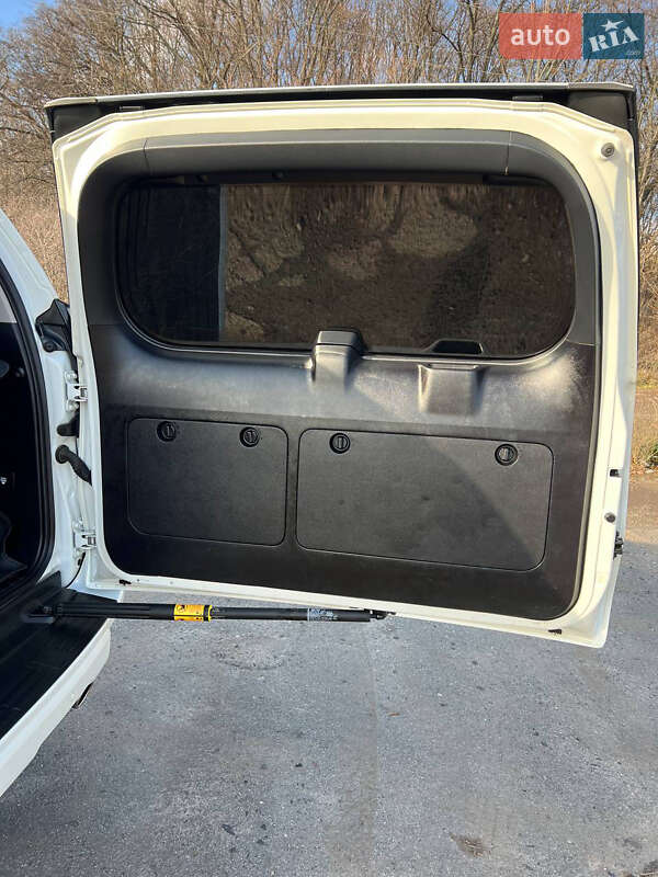 Внедорожник / Кроссовер Toyota Land Cruiser Prado 2022 в Валках фото 67 Внедорожник / Кроссовер Toyota Land Cruiser Prado 2022 в Валках