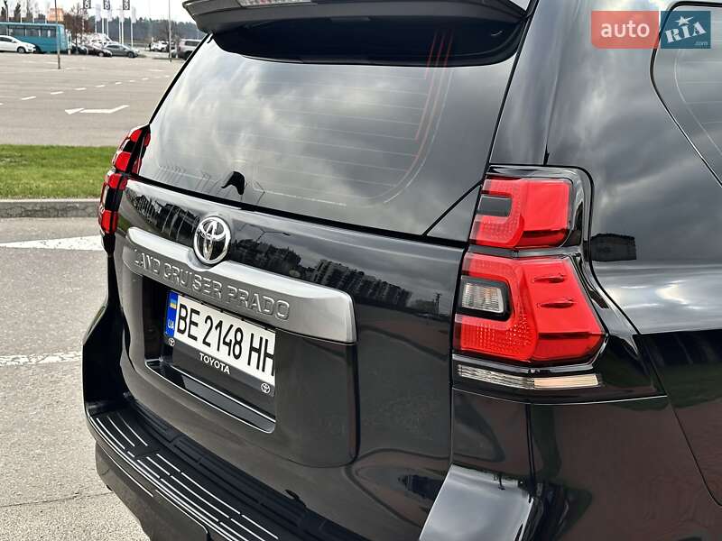 Внедорожник / Кроссовер Toyota Land Cruiser Prado 2019 в Киеве фото 15 Внедорожник / Кроссовер Toyota Land Cruiser Prado 2019 в Киеве