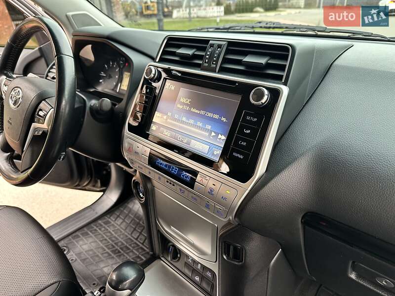 Внедорожник / Кроссовер Toyota Land Cruiser Prado 2019 в Киеве фото 31 Внедорожник / Кроссовер Toyota Land Cruiser Prado 2019 в Киеве
