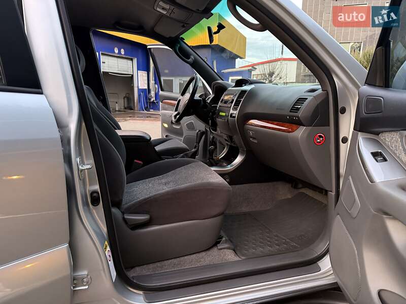 Внедорожник / Кроссовер Toyota Land Cruiser Prado 2008 в Киеве фото 112 Внедорожник / Кроссовер Toyota Land Cruiser Prado 2008 в Киеве