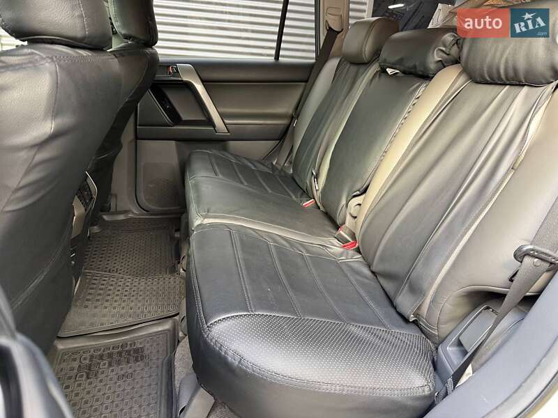 Внедорожник / Кроссовер Toyota Land Cruiser Prado 2012 в Киеве