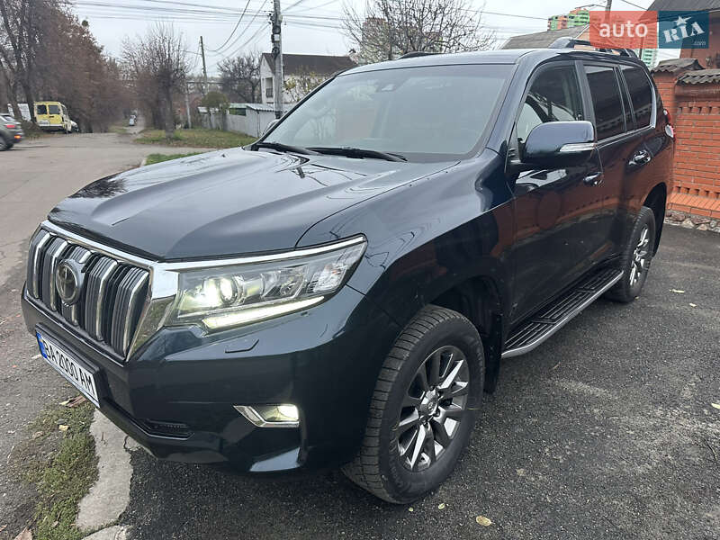 Внедорожник / Кроссовер Toyota Land Cruiser Prado 2019 в Киеве фото 3 Внедорожник / Кроссовер Toyota Land Cruiser Prado 2019 в Киеве
