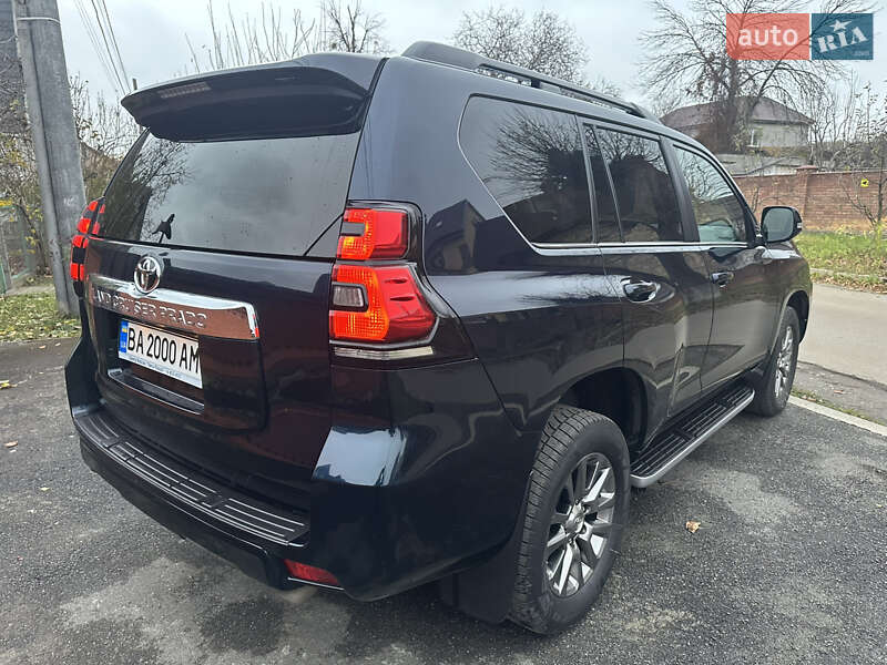 Внедорожник / Кроссовер Toyota Land Cruiser Prado 2019 в Киеве фото 5 Внедорожник / Кроссовер Toyota Land Cruiser Prado 2019 в Киеве
