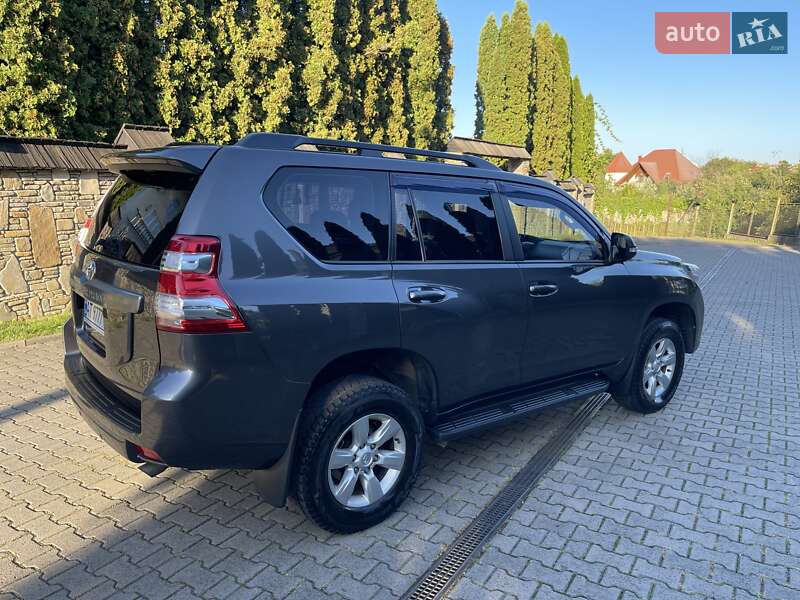 Внедорожник / Кроссовер Toyota Land Cruiser Prado 2013 в Ивано-Франковске
