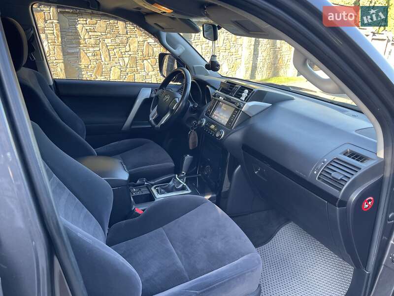 Внедорожник / Кроссовер Toyota Land Cruiser Prado 2013 в Ивано-Франковске