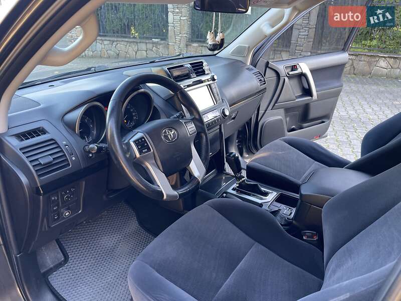 Внедорожник / Кроссовер Toyota Land Cruiser Prado 2013 в Ивано-Франковске