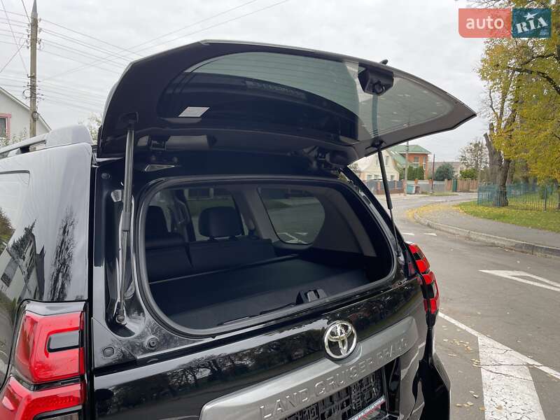 Внедорожник / Кроссовер Toyota Land Cruiser Prado 2019 в Виннице фото 40 Внедорожник / Кроссовер Toyota Land Cruiser Prado 2019 в Виннице