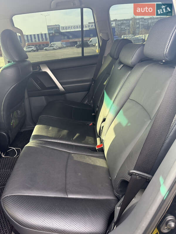Позашляховик / Кросовер Toyota Land Cruiser Prado 2012 в Кропивницькому