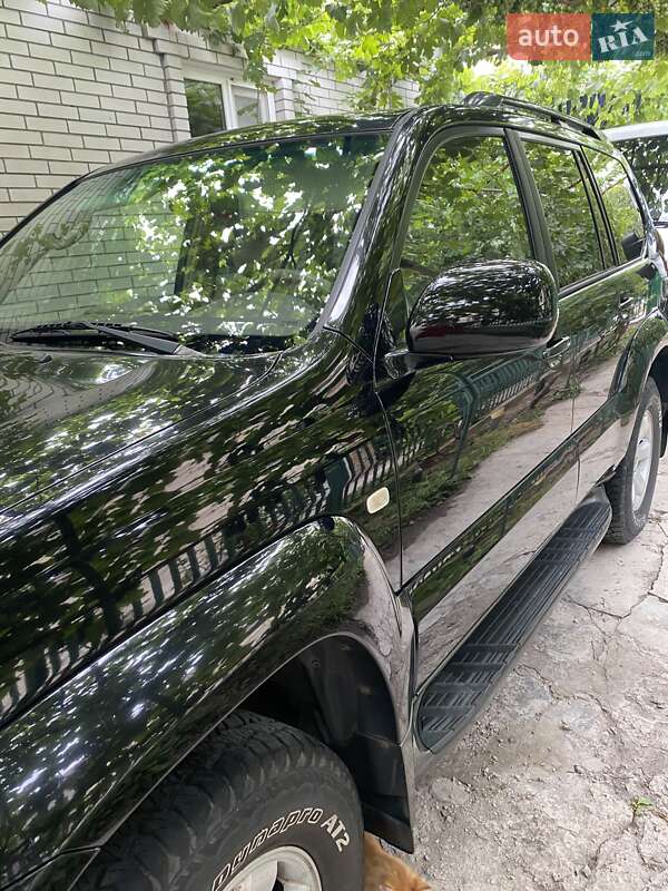 Позашляховик / Кросовер Toyota Land Cruiser Prado 2005 в Запоріжжі