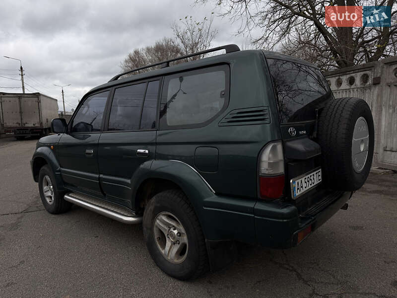 Внедорожник / Кроссовер Toyota Land Cruiser Prado 2000 в Киеве