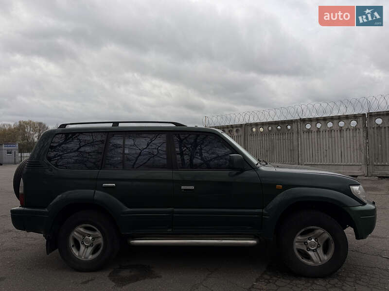 Внедорожник / Кроссовер Toyota Land Cruiser Prado 2000 в Киеве