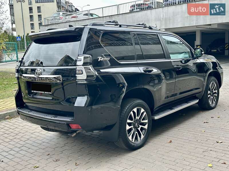 Позашляховик / Кросовер Toyota Land Cruiser Prado 2022 в Києві