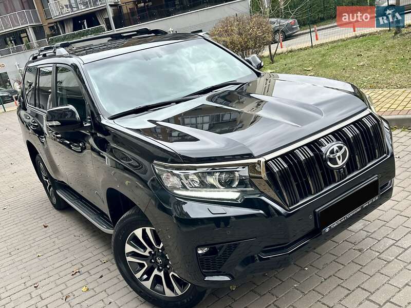 Позашляховик / Кросовер Toyota Land Cruiser Prado 2022 в Києві