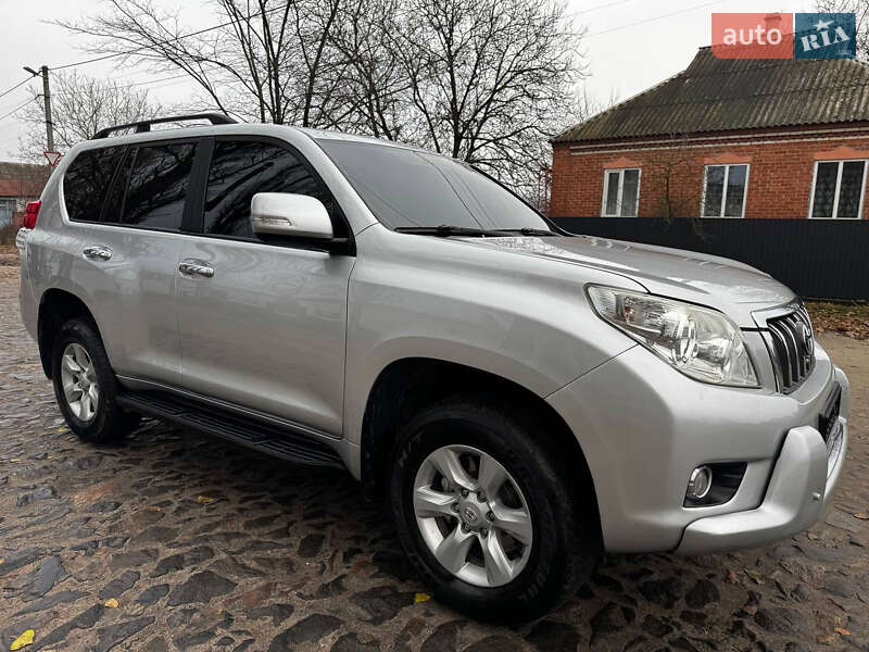 Внедорожник / Кроссовер Toyota Land Cruiser Prado 2010 в Ахтырке