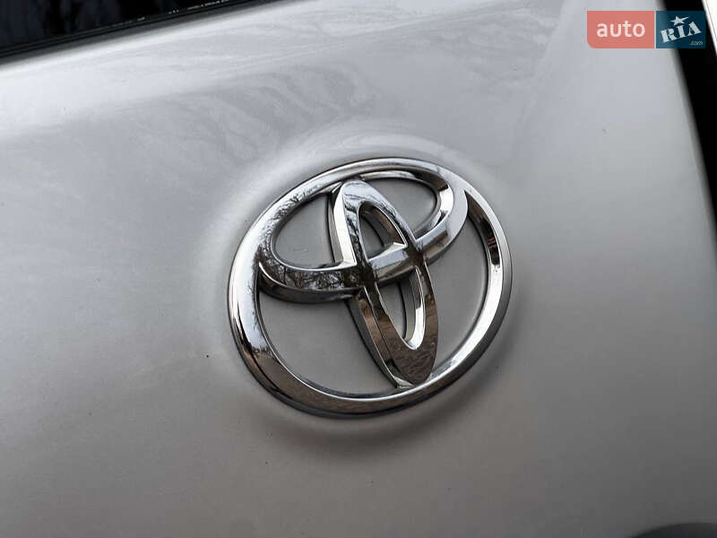 Внедорожник / Кроссовер Toyota Land Cruiser Prado 2010 в Ахтырке