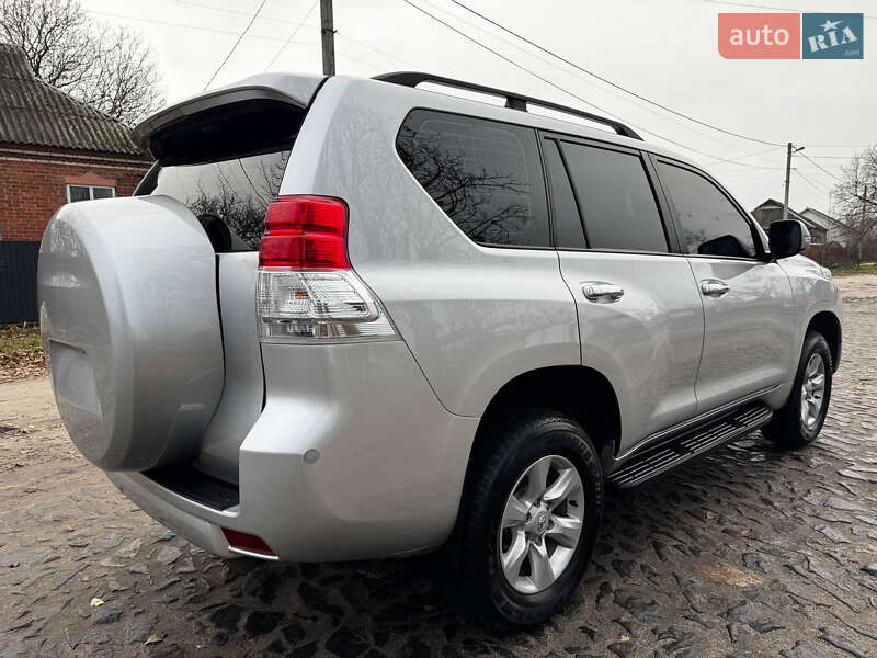 Внедорожник / Кроссовер Toyota Land Cruiser Prado 2010 в Ахтырке