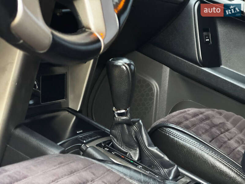 Внедорожник / Кроссовер Toyota Land Cruiser Prado 2010 в Ахтырке