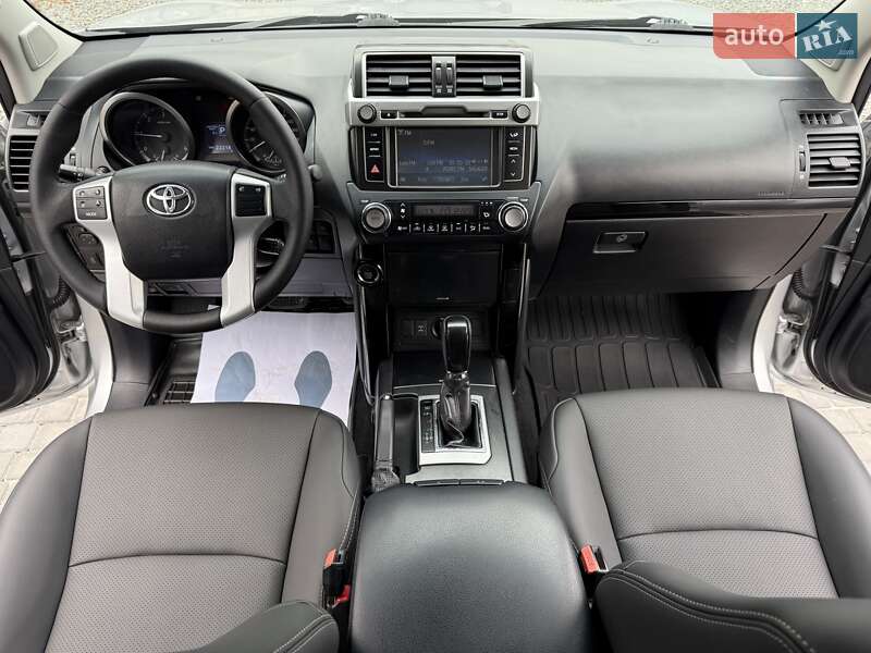 Позашляховик / Кросовер Toyota Land Cruiser Prado 2017 в Вінниці