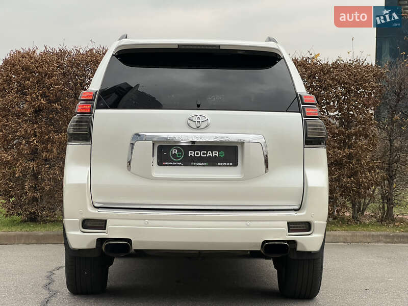 Внедорожник / Кроссовер Toyota Land Cruiser Prado 2010 в Киеве