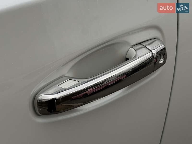 Внедорожник / Кроссовер Toyota Land Cruiser Prado 2010 в Киеве