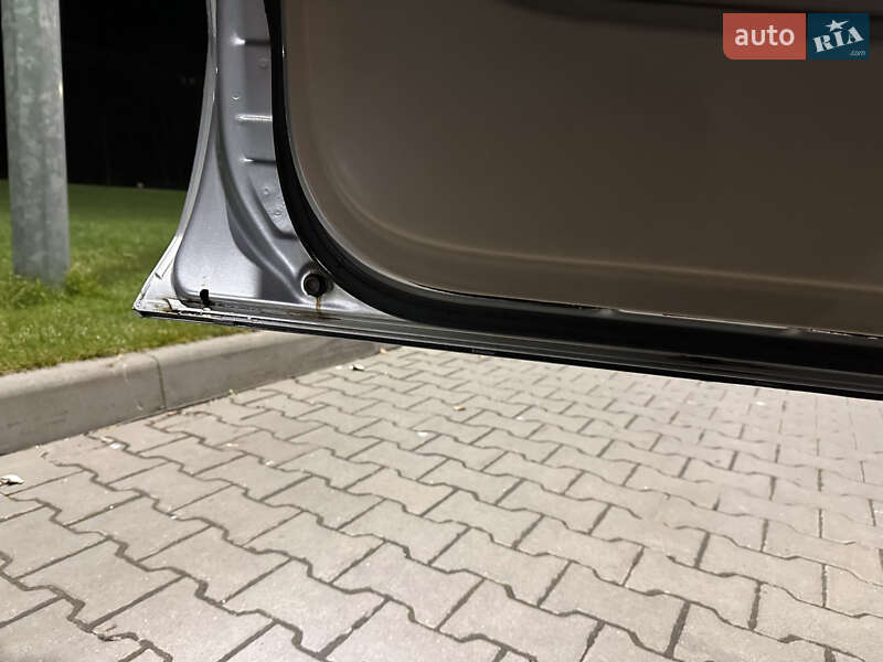 Внедорожник / Кроссовер Toyota Land Cruiser Prado 2003 в Житомире фото 35 Внедорожник / Кроссовер Toyota Land Cruiser Prado 2003 в Житомире