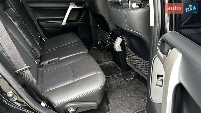 Позашляховик / Кросовер Toyota Land Cruiser Prado 2022 в Києві