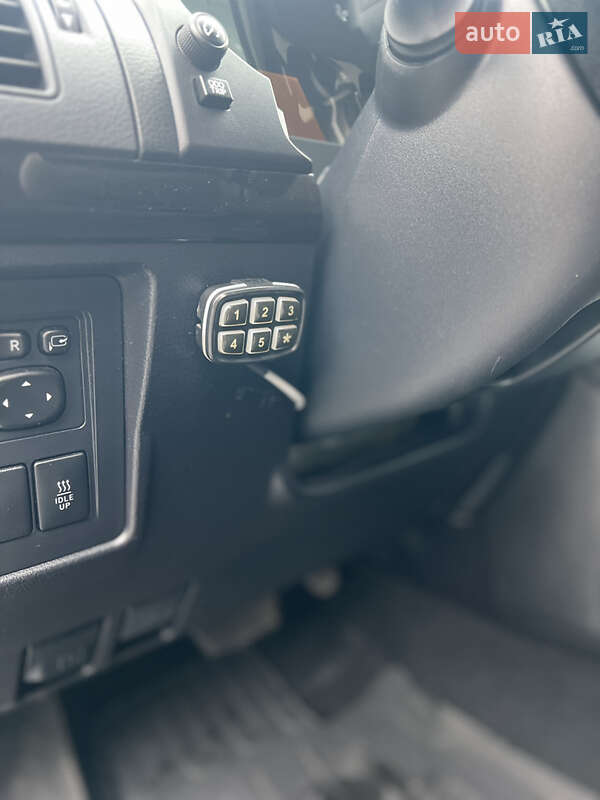 Внедорожник / Кроссовер Toyota Land Cruiser Prado 2019 в Запорожье