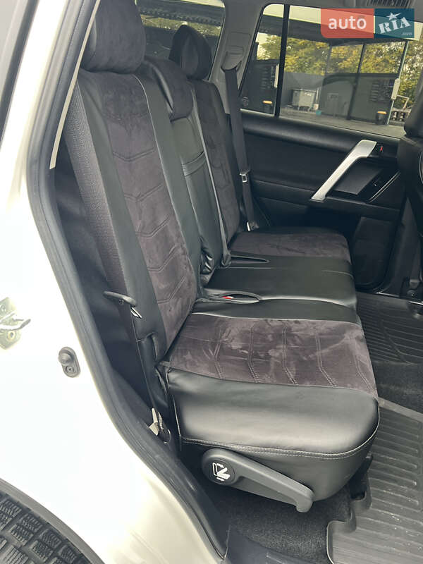 Внедорожник / Кроссовер Toyota Land Cruiser Prado 2019 в Запорожье