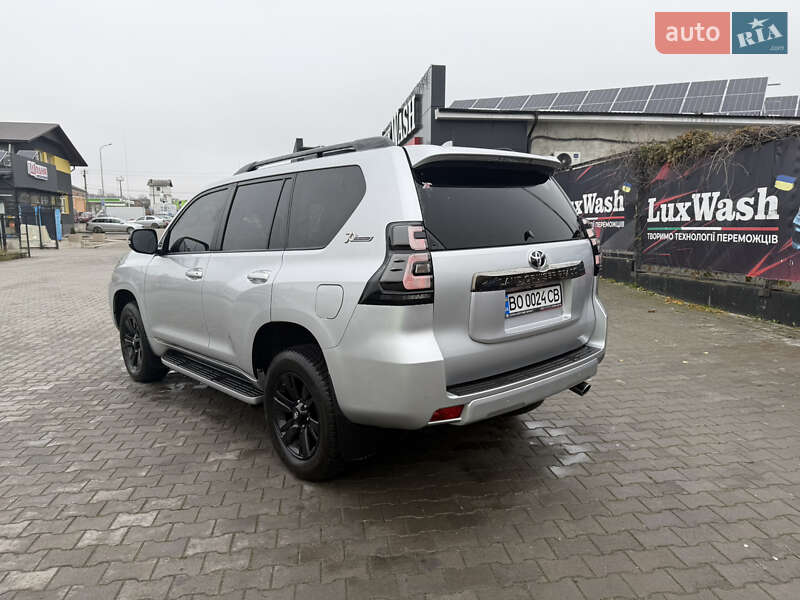 Внедорожник / Кроссовер Toyota Land Cruiser Prado 2022 в Тернополе фото 7 Внедорожник / Кроссовер Toyota Land Cruiser Prado 2022 в Тернополе