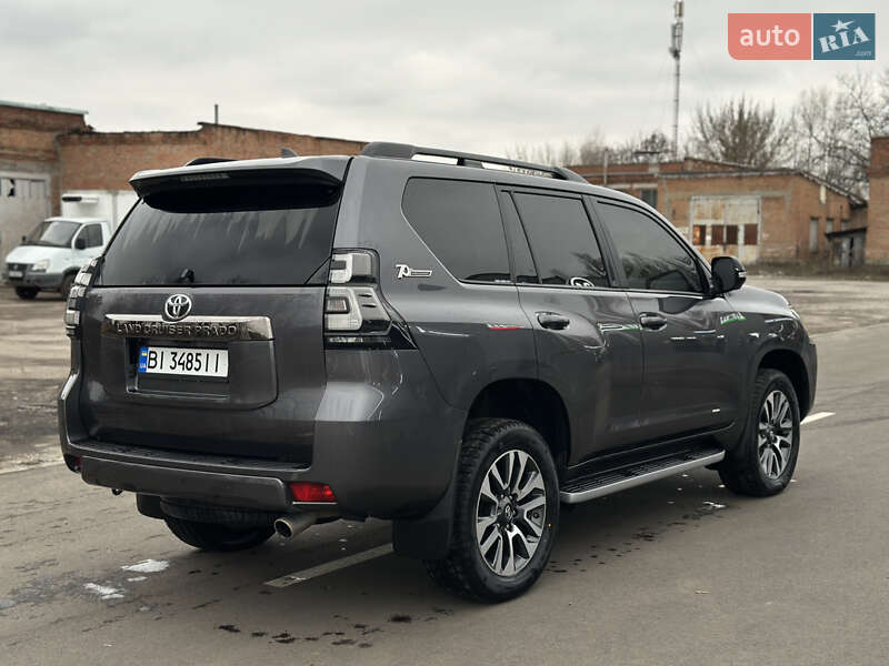 Позашляховик / Кросовер Toyota Land Cruiser Prado 2021 в Лубнах
