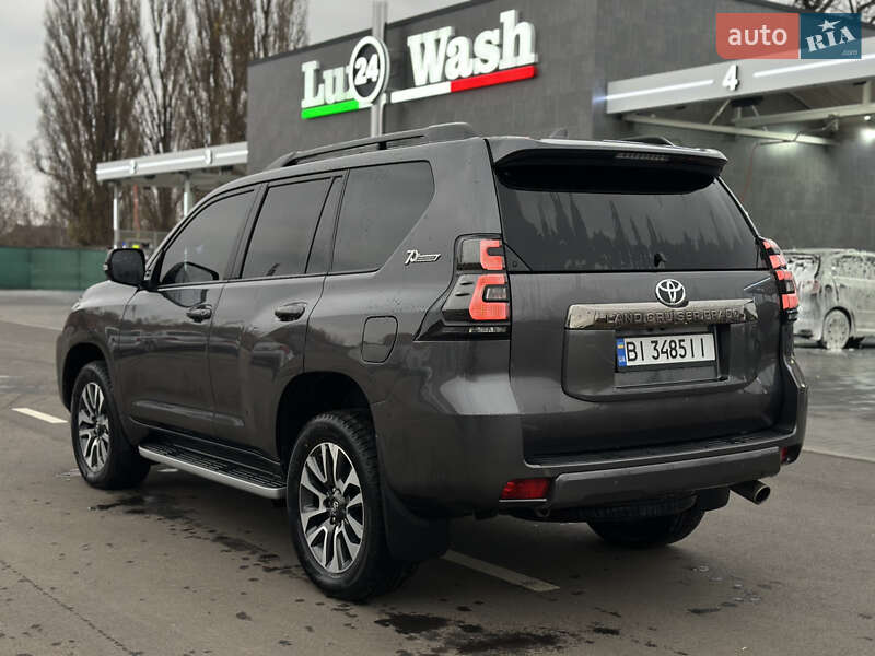 Позашляховик / Кросовер Toyota Land Cruiser Prado 2021 в Лубнах