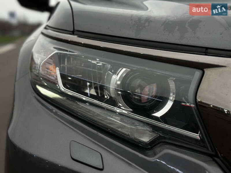 Позашляховик / Кросовер Toyota Land Cruiser Prado 2021 в Лубнах
