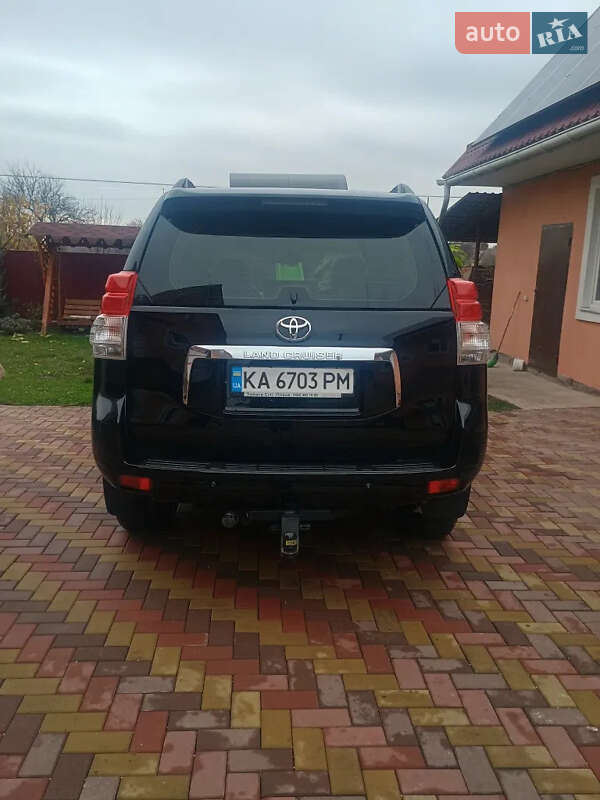Внедорожник / Кроссовер Toyota Land Cruiser Prado 2013 в Ичне