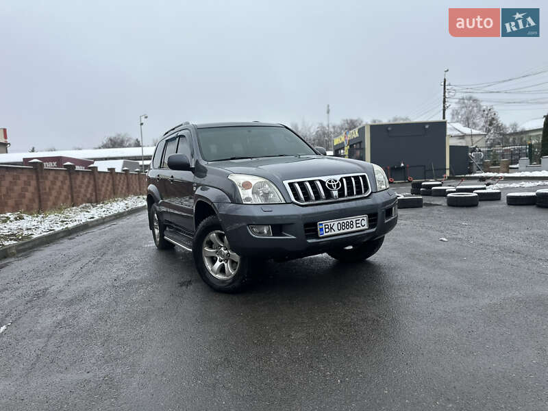Позашляховик / Кросовер Toyota Land Cruiser Prado 2005 в Рівному