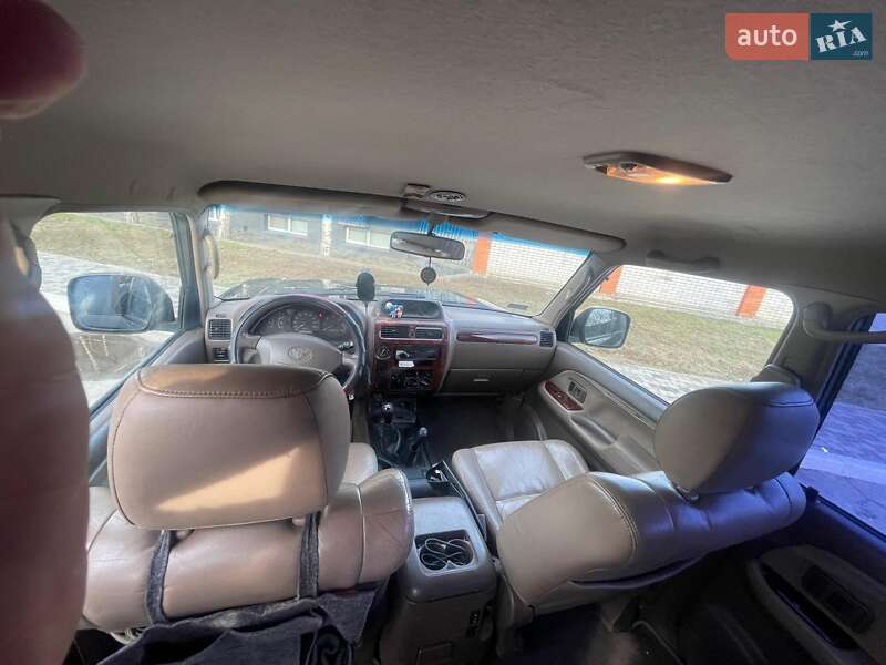 Внедорожник / Кроссовер Toyota Land Cruiser Prado 2000 в Днепре