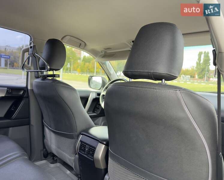 Внедорожник / Кроссовер Toyota Land Cruiser Prado 2012 в Харькове