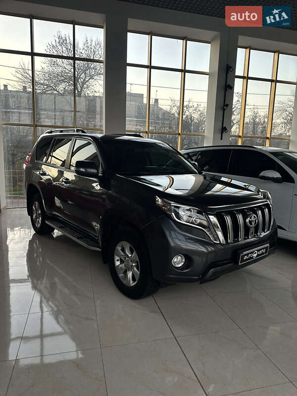 Внедорожник / Кроссовер Toyota Land Cruiser Prado 2017 в Николаеве