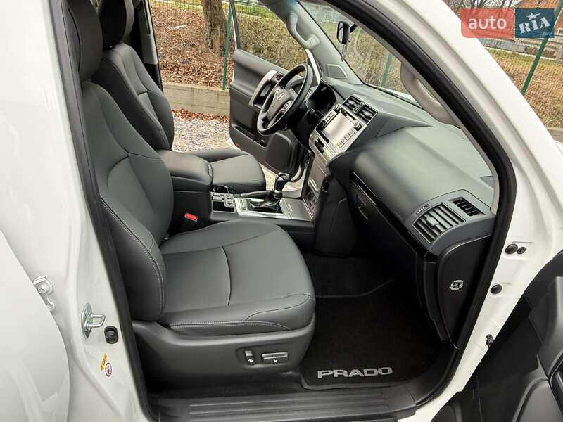 Внедорожник / Кроссовер Toyota Land Cruiser Prado 2019 в Виннице фото 36 Внедорожник / Кроссовер Toyota Land Cruiser Prado 2019 в Виннице