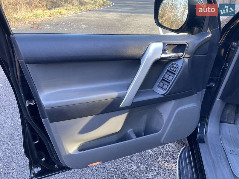 Внедорожник / Кроссовер Toyota Land Cruiser Prado 2010 в Прилуках