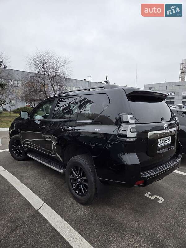 Внедорожник / Кроссовер Toyota Land Cruiser Prado 2021 в Киеве