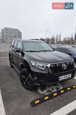 Позашляховик / Кросовер Toyota Land Cruiser Prado 2021 в Києві