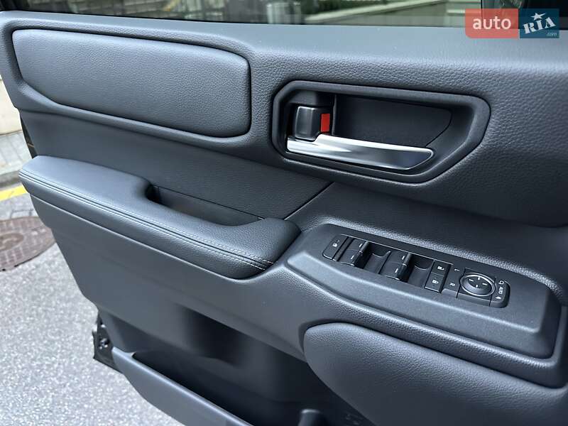 Внедорожник / Кроссовер Toyota Land Cruiser Prado 2024 в Киеве фото 36 Внедорожник / Кроссовер Toyota Land Cruiser Prado 2024 в Киеве