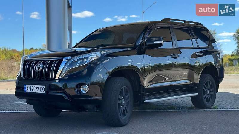 Внедорожник / Кроссовер Toyota Land Cruiser Prado 2010 в Житомире